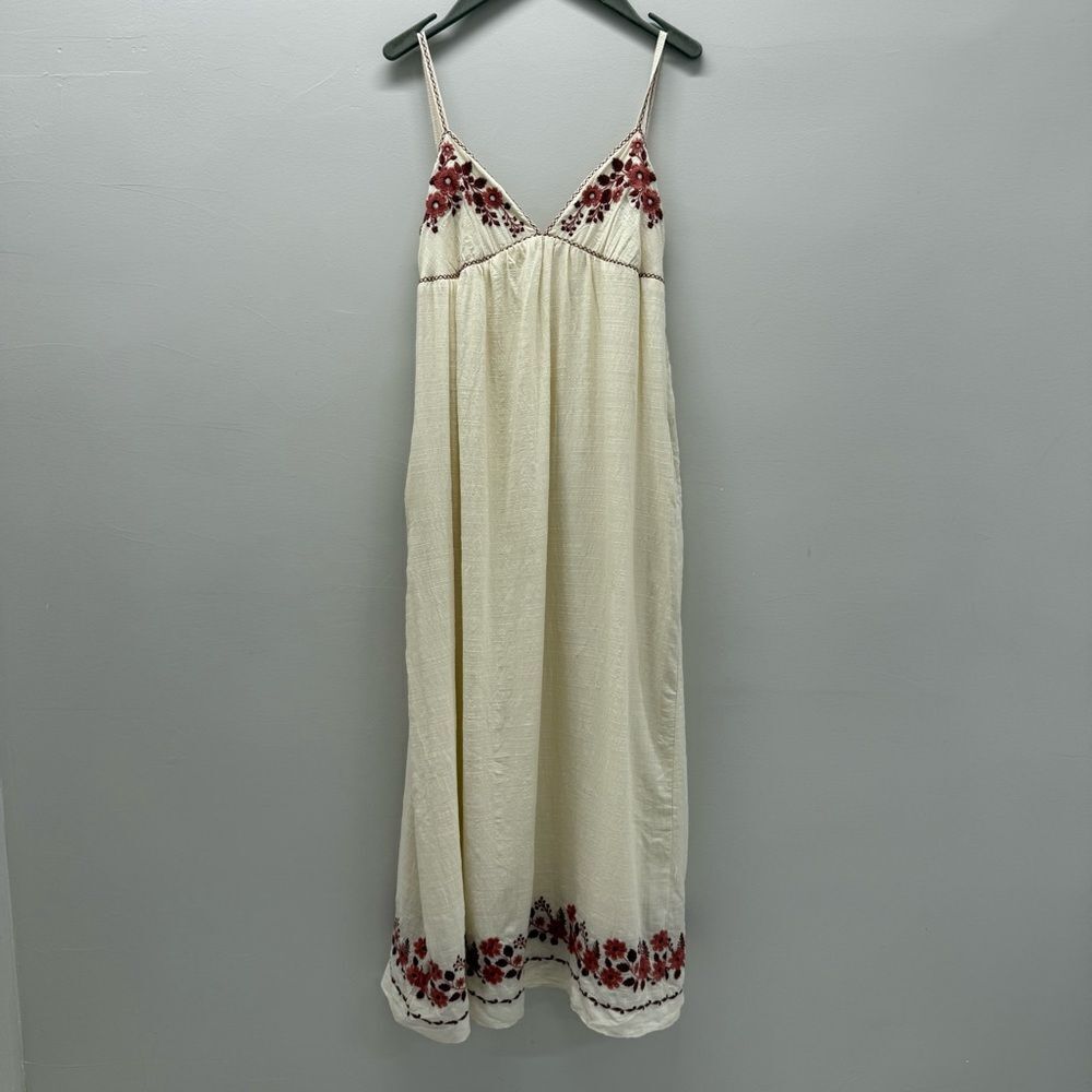 Max Studio Cream Maxi Dress with Red Floral Accents ❤️